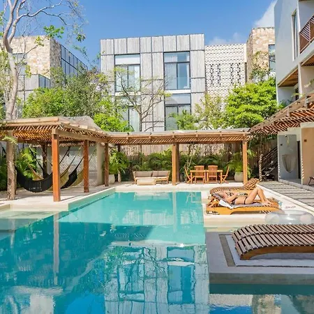 Bahari 2Br Ph Condo In Aldea Zama